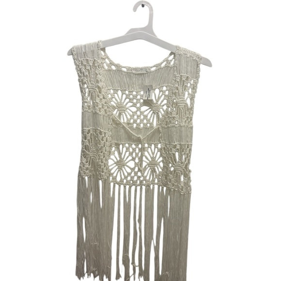 Full Tilt Ivory Crochet Fringe Top - Picture 4 of 7
